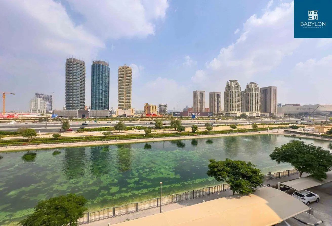 Apartment for sale in Mazaya 10B, Queue Point